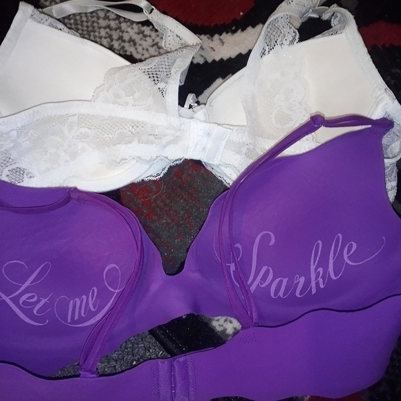 2 34B pushups - Picture 4 of 7